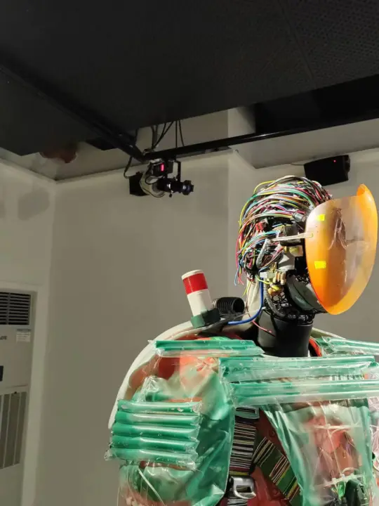 Mini leko in art exhibition