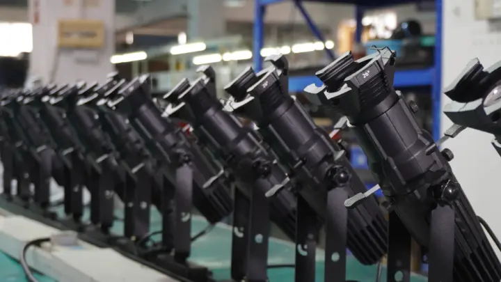 Mini Leko 20 on production line showing lens degree