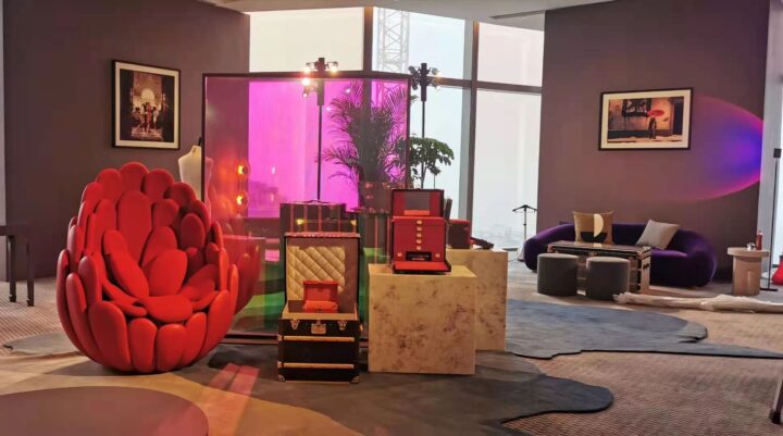 Mini Profile 40 Louis Vuitton Shenzhen Hard Sided Event (01)