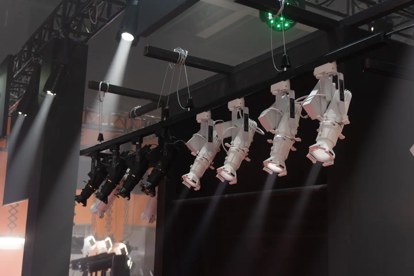 Ovation track lights on exhibition